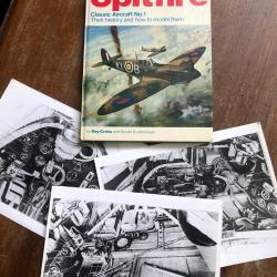 Classic aircraft n&deg;1 P-51 Spitfire + 3 photographies, Roy Cross - PSL Airfix
