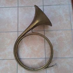 Cor de chasse ancien