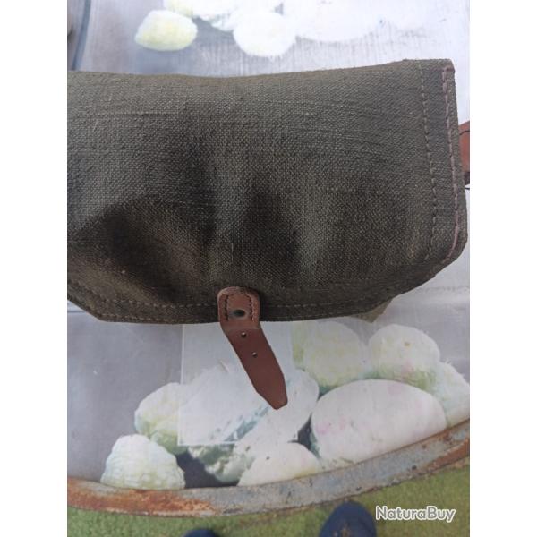 Musette porte chargeurs de munitions