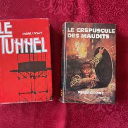 Lot de deux livres de guerre