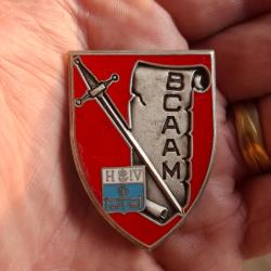 INSIGNE BCAAM - BUREAU CENTRAL DES ARCHIVES DE L' ADMINISTRATION MILITAIRE ( FRAISSE - G 2377 )