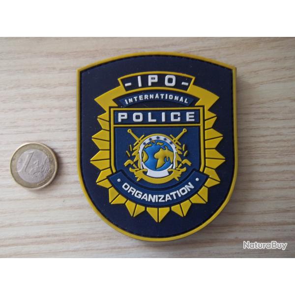 obsol�te !!. �cusson PVC I.P.O - International Police Organization, insigne