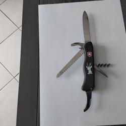 Couteau chasse suisse