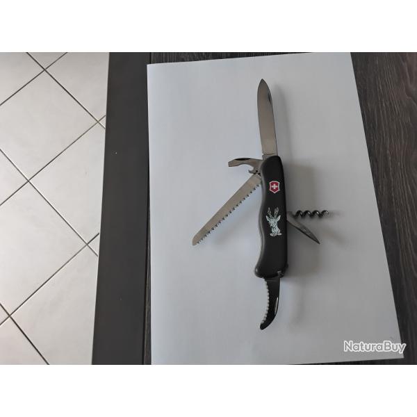 Couteau chasse suisse