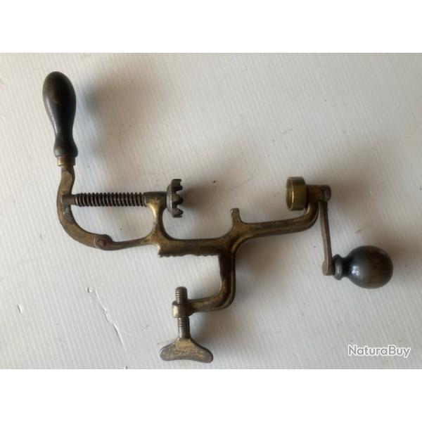 SERTISSEUR CL 16 N� 211
