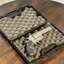 Revolver MANURHIN MR88 .38 Sp&eacute;cial R&eacute;f.626