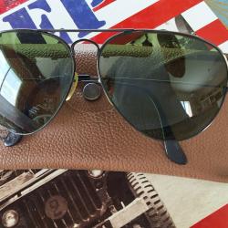 Bausch et lomb RAY BAN AVIATOR  + ETUI DE CEINTURE TR&Egrave;S BEL &Eacute;TAT  ADULTE CHASSE P&Ecirc;CHE