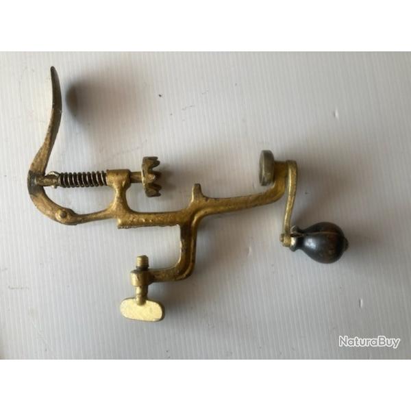 SERTISSEUR CAL 16  N�218