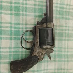 Revolver 8mm92