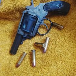 Revolver 8mm92