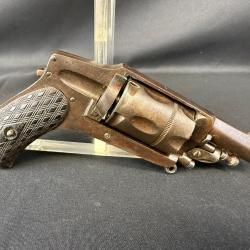 REVOLVER HAMMERLESS cal. 6mm VELODOG num&eacute;ro de s&eacute;rie 41