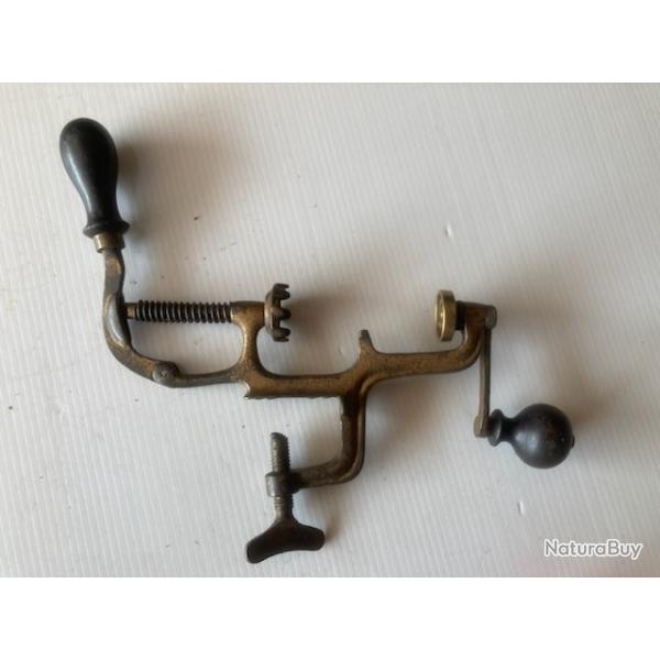 SERTISSEUR CAL16 N�226
