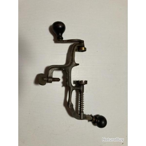 SERTISSEUR CAL 20 N�230