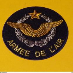TISSU PATCH : BREVET DE PILOTE DE L'ARMEE DE L'AIR FRANCAISE&nbsp;&nbsp; , DIAMETRE 9&nbsp;CM , BON ETAT VOIR PHOTO