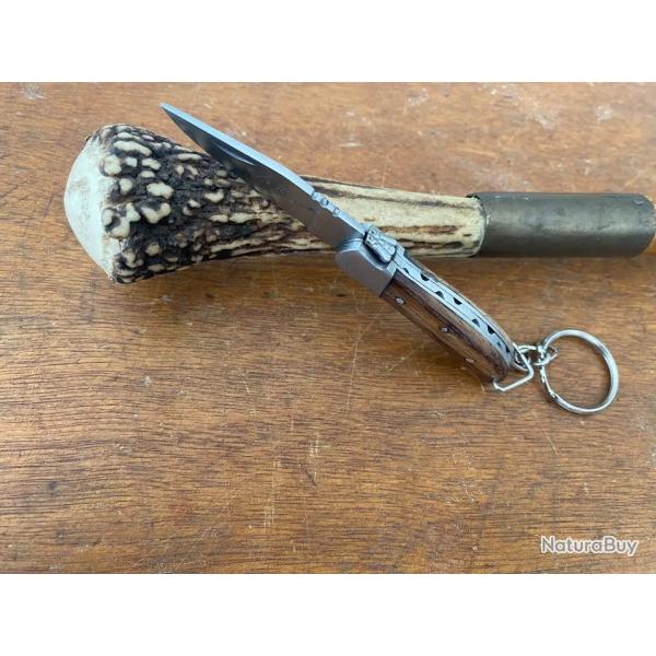 PETIT COUTEAU PORTE  LE BOUGNA LAME TRANCHANTE  2026 11