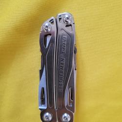 Leatherman sidekick