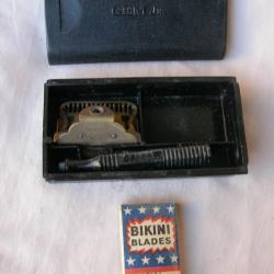 WW2/1 US RASOIR MILITAIRE AM&Eacute;RICAIN " GEM JUNIOR" DANS SA BO&Iuml;TE EN PLASTIQUE( 39-45 )