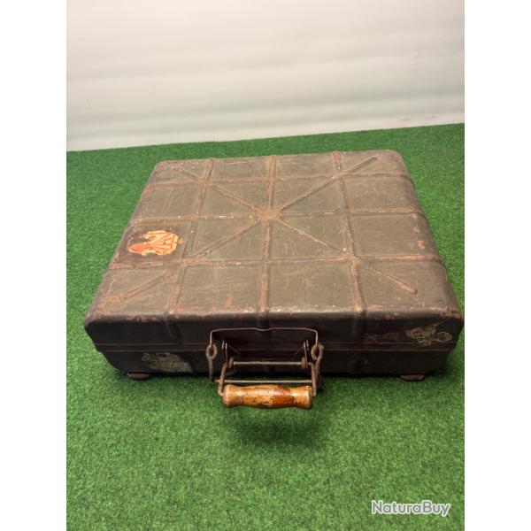 CAISSE DE TRANSPORT VIDE  ALLEMANDE  DE  15  GRENADES  DE LA WERHMACHT  W W 2