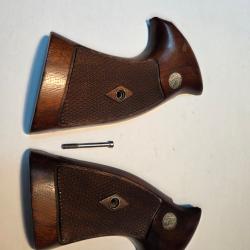 Plaquettes en noyer Smith&Wesson d'origine Square Butt