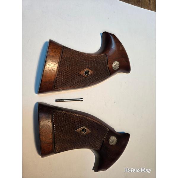 Plaquettes en noyer Smith&Wesson d'origine Square Butt