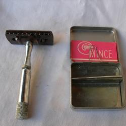 WW2/POST RASOIR MINI DE POCHE " WARDONIA " MADE IN FRANCE