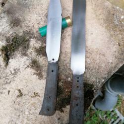 Promo Destockage, lames forg&eacute;es couteaux chasse x2