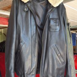 Blouson de pilote Type ARM&Eacute;E DE L'AIR A&eacute;ronautique Navale  en cuir tr&egrave;s belle qualit&eacute;  col FOURRURE