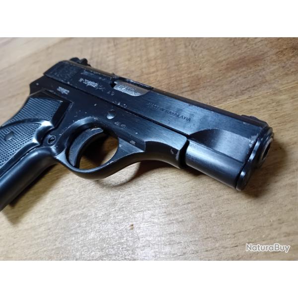PISTOLET ZASTAVA M70