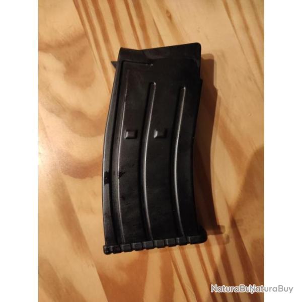 //R�serv� � ROMBCD // Chargeur 4 coups m�tal pour FD12