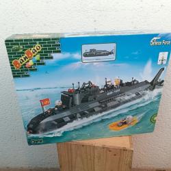 Sous marin en briques