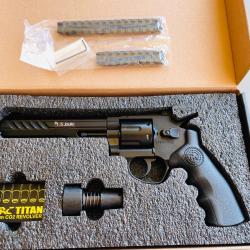 SRC TITAN 6" CO2  Full Metal Airsoft Revolver  Black