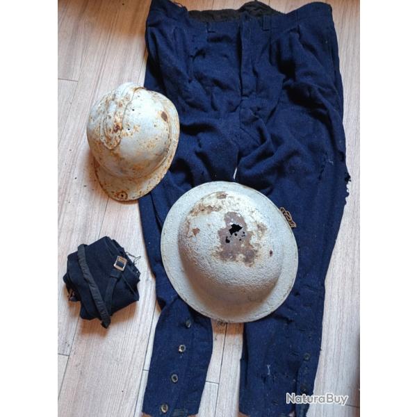 Lot Militaria WW1 / Sortie de grenier : Pantalon Marine, Bande molleti�re, Casque Adrian & Casque Br