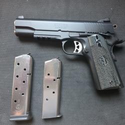 Ruger SR 1911 Deluxe