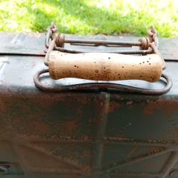 Caisse ww2 avec marquage