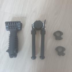 Pack poign&eacute;e/ bipied + bipied + collier