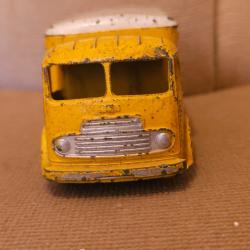 DINKY TOYS 33 Simca cargo Bailly d&eacute;m&eacute;nagements garde meubles