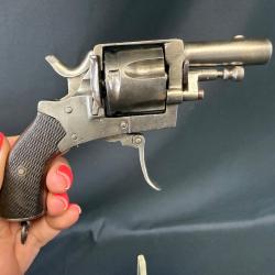 BULLDOG cal. 320 num&eacute;ro de s&eacute;rie 546