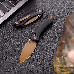 Couteau Trivisa Koala Lame N690 Black Stonewash Manche Carbon Fiber G10 Crossbar Lock TVJM02CGN