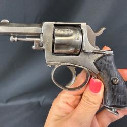REVOLVER TYPE RIC cal. 320 num&eacute;ro de s&eacute;rie 347