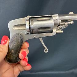 REVOLVER HAMMERLESS calibre 6mm VELODOG
