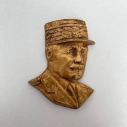 BROCHE M&Eacute;TAL DOR&Eacute; MAR&Eacute;CHAL PETAIN