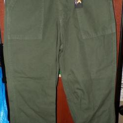 PANTALON KAKI DE TYPE DE L'ARMEE AMERICAINE ,TAILLE 40 OU M, 100 % COTON , MARQUE KOLLOK  VENDU EN