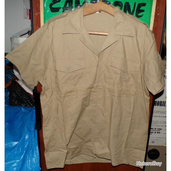 CHEMISE MILITAIRE A MANCHES COURTES DE L'ARMEE FRANCAISE PERIODE DE 1975 ,Taille 3 SOIT EN CIVIL 41-