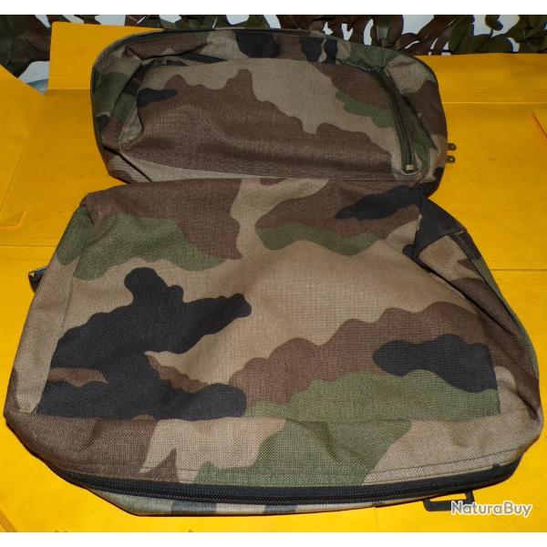 2 POCHETTES DORSALES POUR GILET DE COMBAT DE L'ARMEE FRANCAISE ,  BON ETAT VOIR PHOTOS . POUR TOUT R