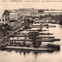 Carte Postale Ancienne - Cherbourg - Arsenal Maritime  - N&deg;8302