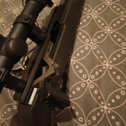 Carabine ISSC SPA Tactical 22LR tbe  2 chargeurs, silencieux, lunette 4x32