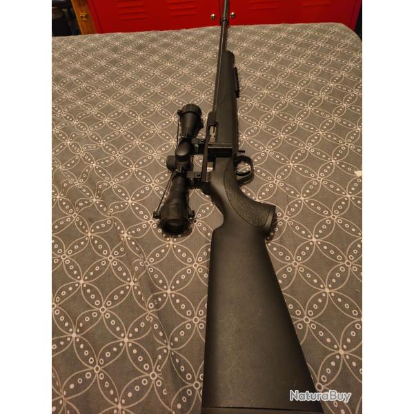 Carabine ISSC SPA Tactical 22LR tbe  2 chargeurs, silencieux, lunette 4x32