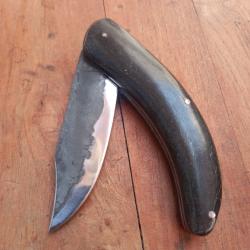 Couteau Artisanal BERGER CORSE Manche en Corne