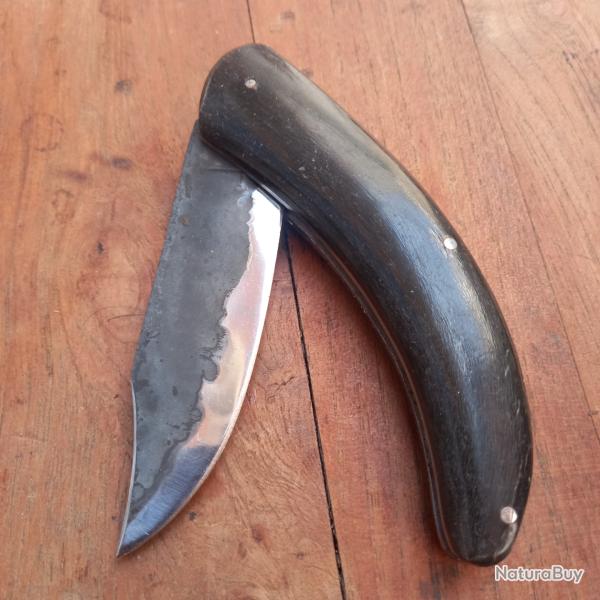 Couteau Artisanal BERGER CORSE Manche en Corne