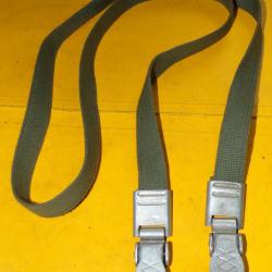 SANGLE EN TISSU POUR MUSETTE MILITAIRE DE L' ARMEE ALLEMANDE BUNDESWHER  ,DIMENSION LONGUEUR 120 CM